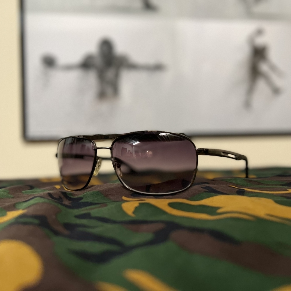 Mossimo brand sunglasses. Black color.